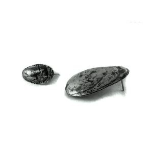 ALMAR - Aretes cincelados